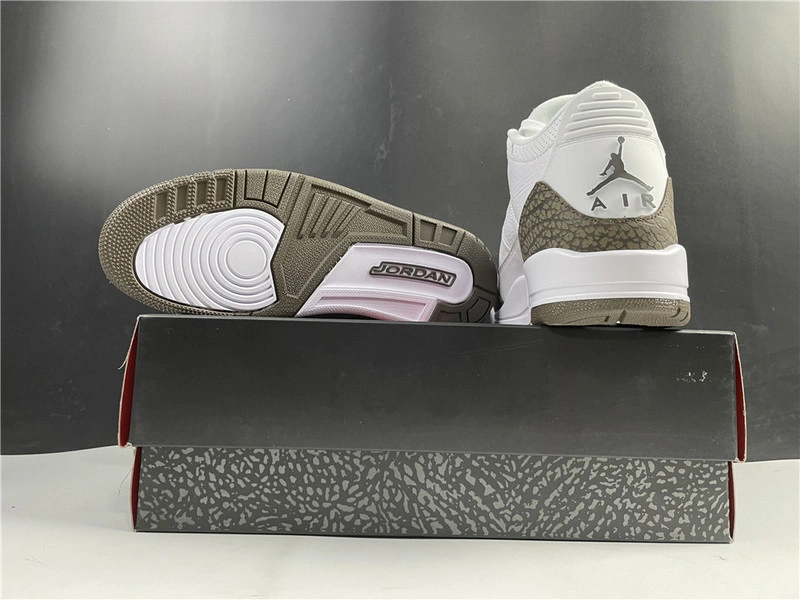 Jordan 3 Retro Mocha (2018) - 136064-122
