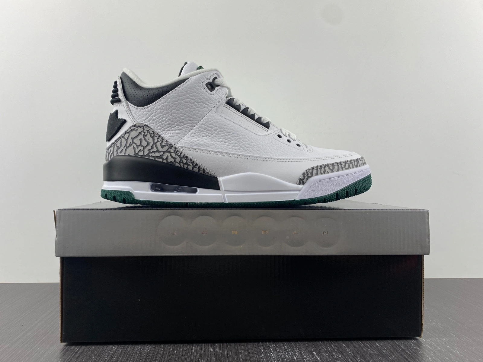 Jordan 3 Retro Oregon Ducks Pit Crew White  594282233