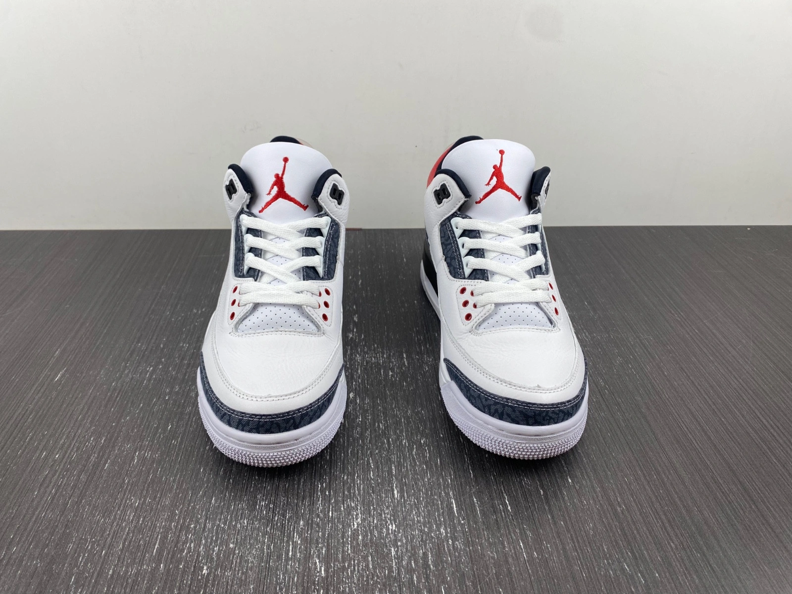 Jordan 3 Retro SE Fire Red Denim (2020) - CZ6431-100