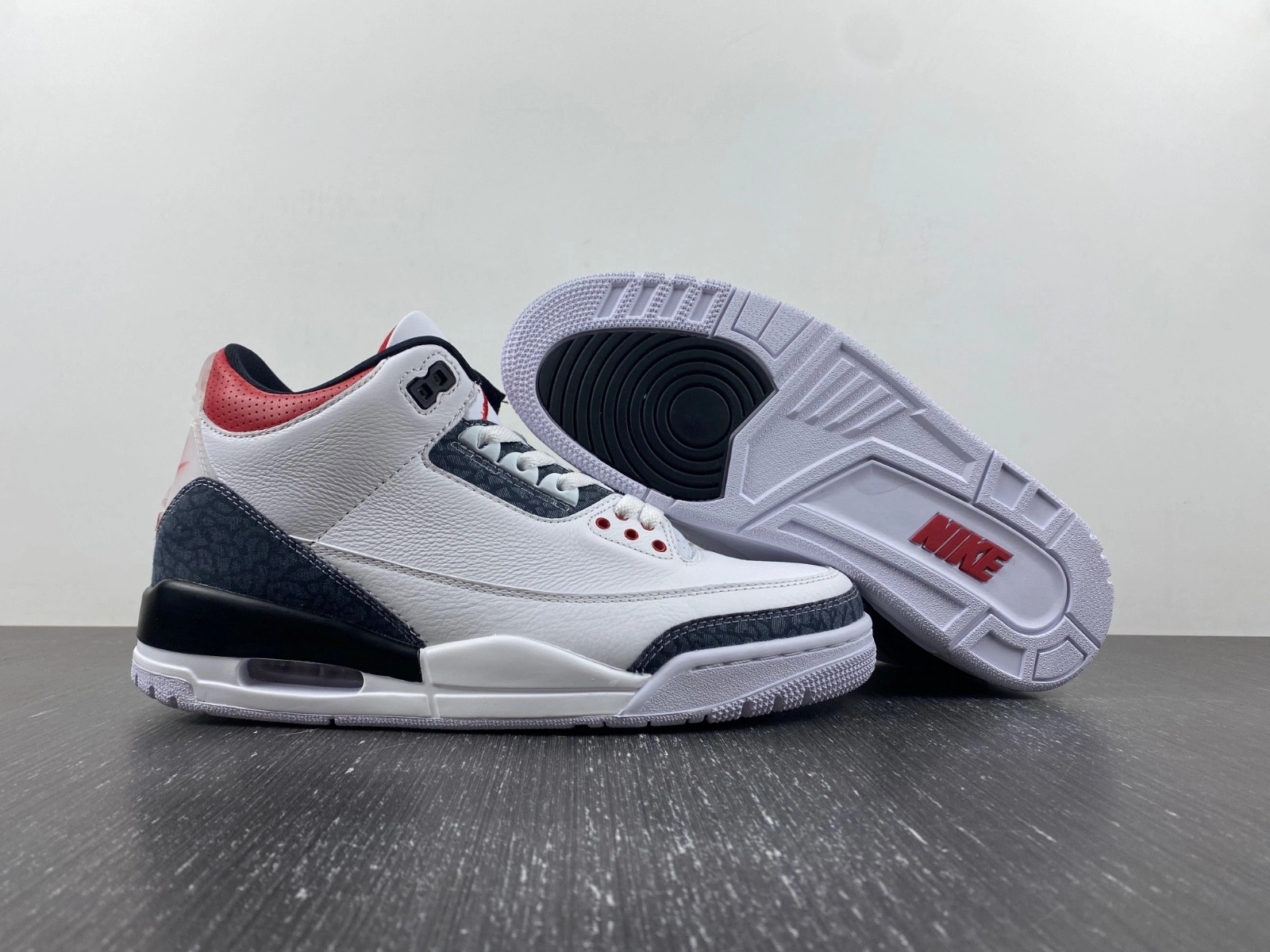 Jordan 3 Retro SE Fire Red Denim (2020) - CZ6431-100