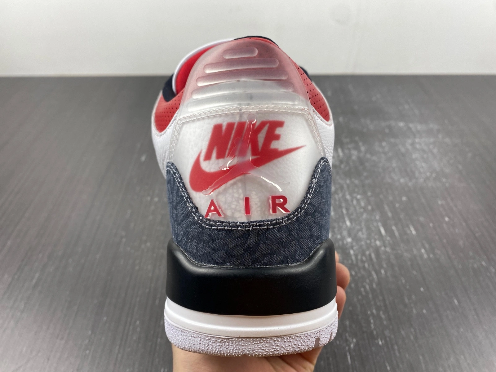 Jordan 3 Retro SE Fire Red Denim (2020) - CZ6431-100