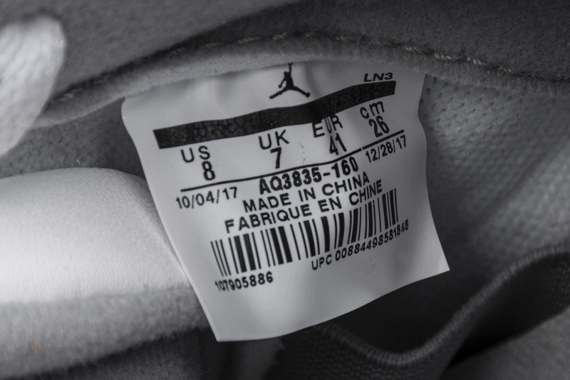 Jordan 3 Retro Tinker Hatfield   AQ3835-160