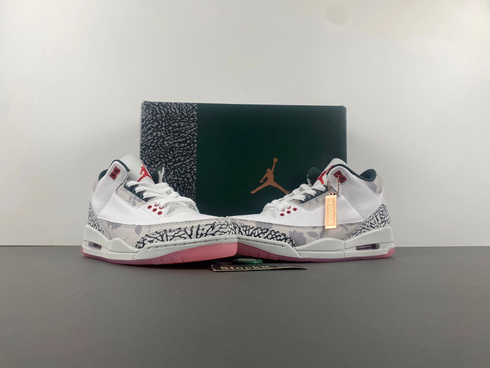 Jordan 3 Retro Wings Men's - HM6993-100