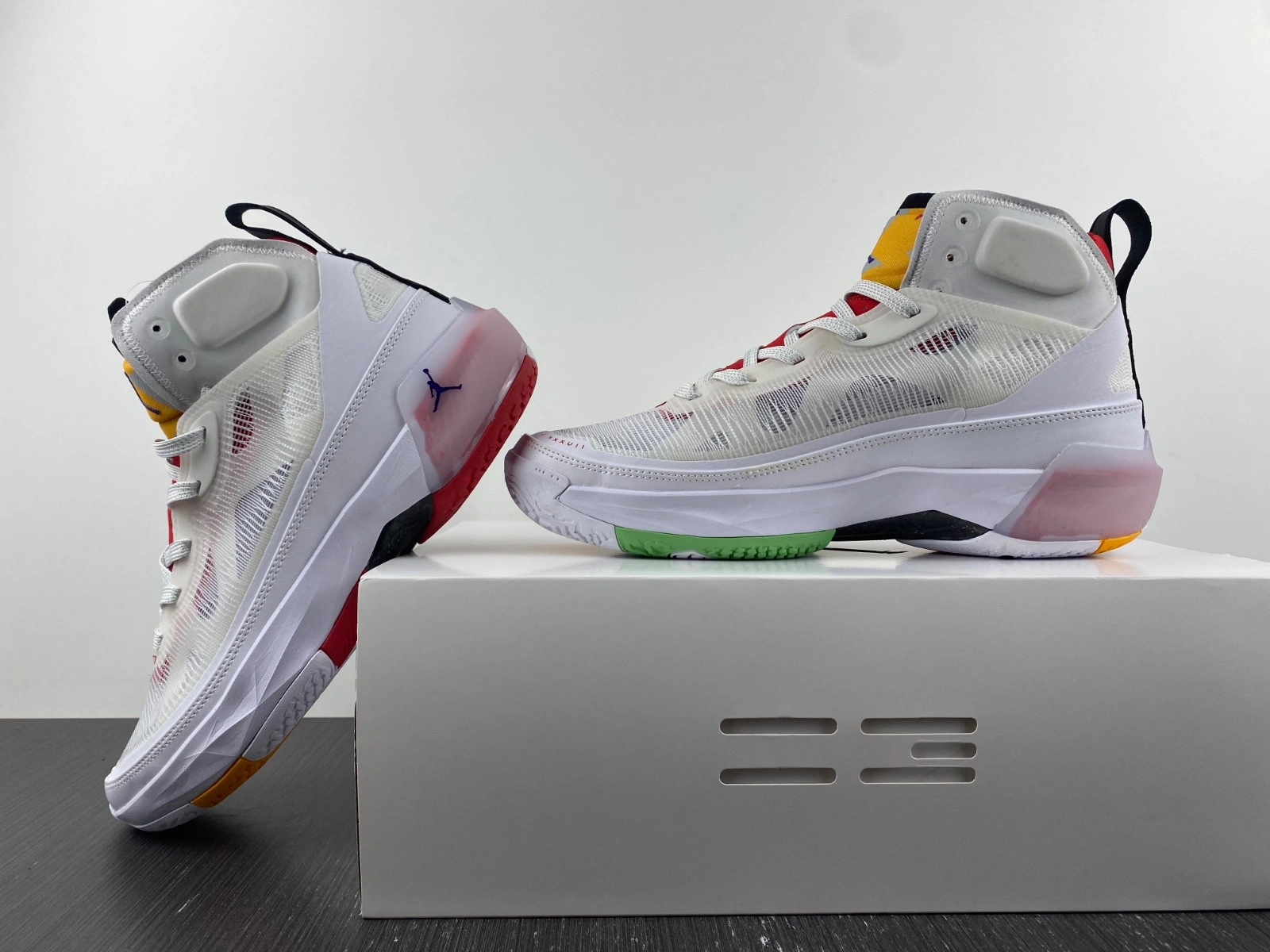 Jordan 37 Hare DD6958-160