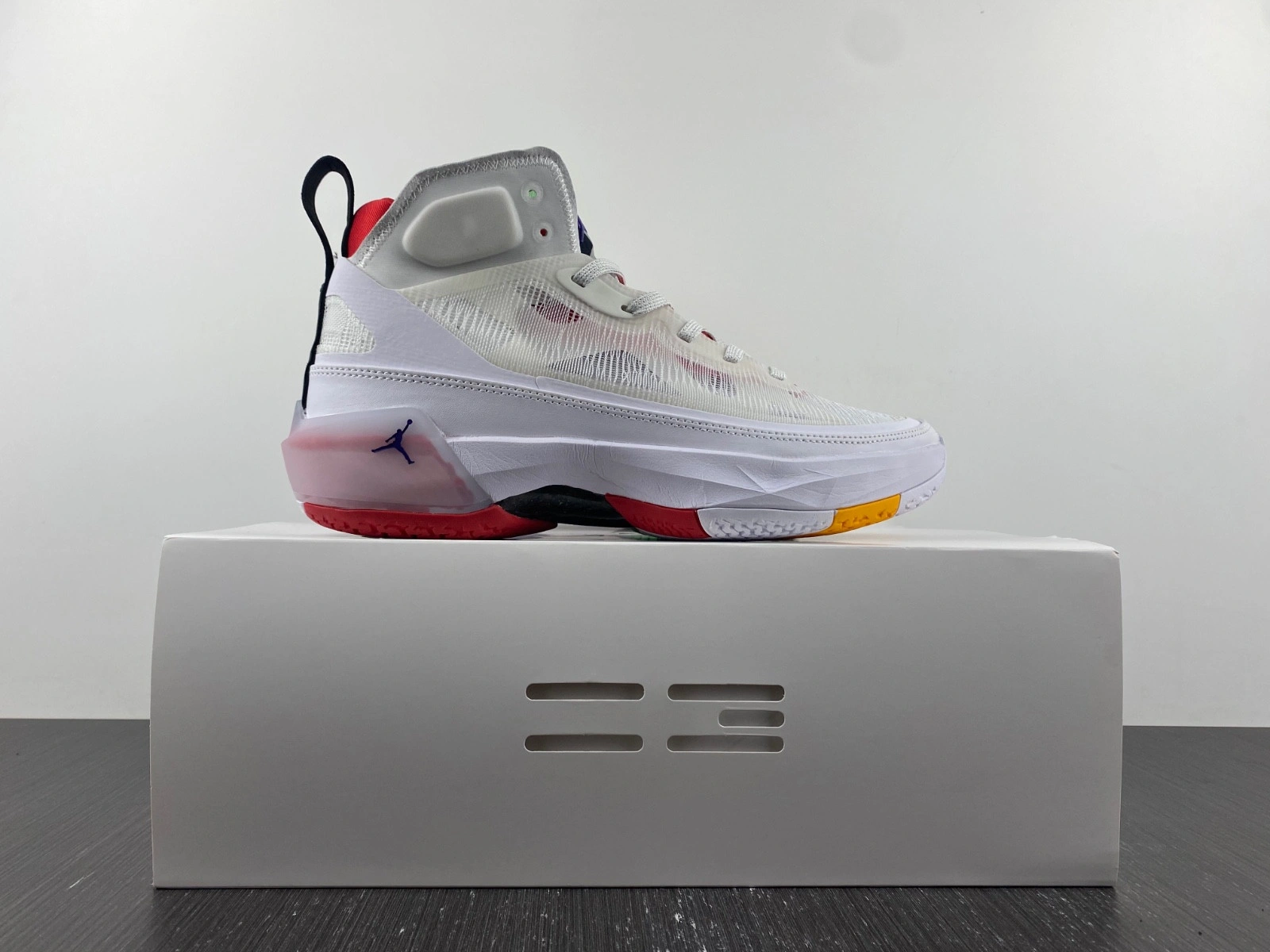 Jordan 37 Hare DD6958-160