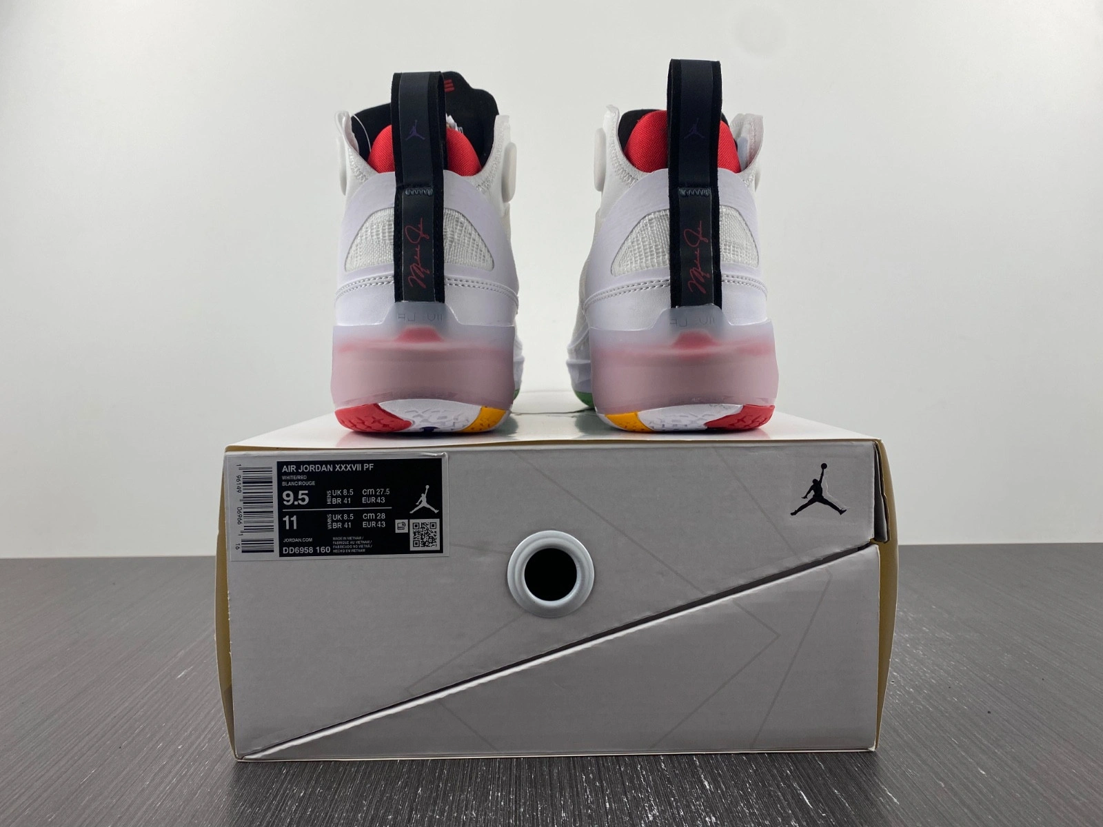 Jordan 37 Hare DD6958-160