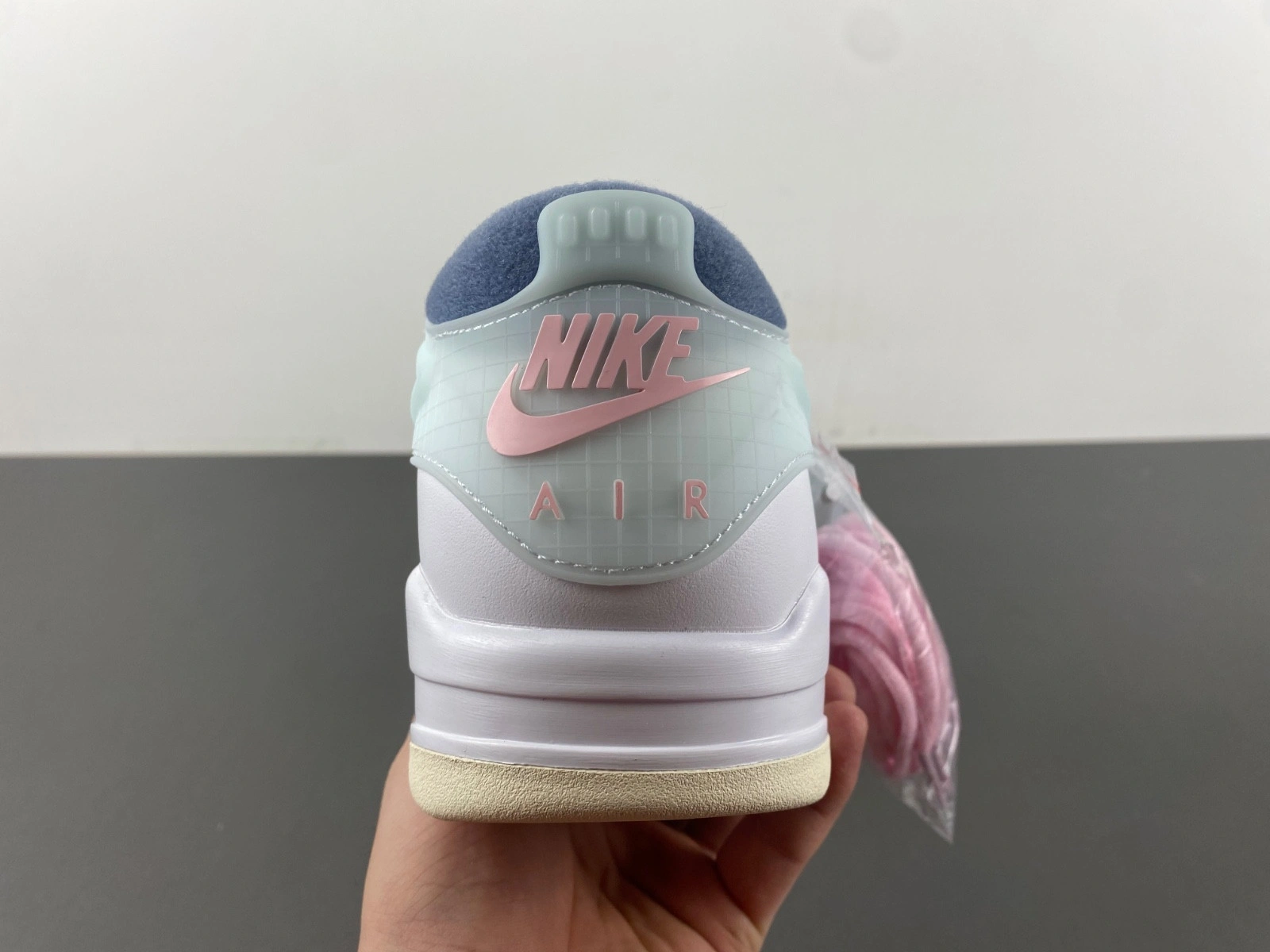 Jordan 4 RM Diffused Blue Ashen Slate  FQ7939-101