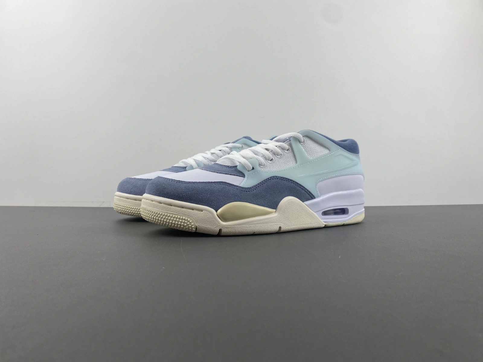 Jordan 4 RM Diffused Blue Ashen Slate  FQ7939-101