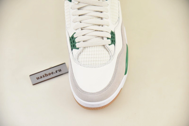 Jordan 4 Retro SB Pine Green - DR5415-103