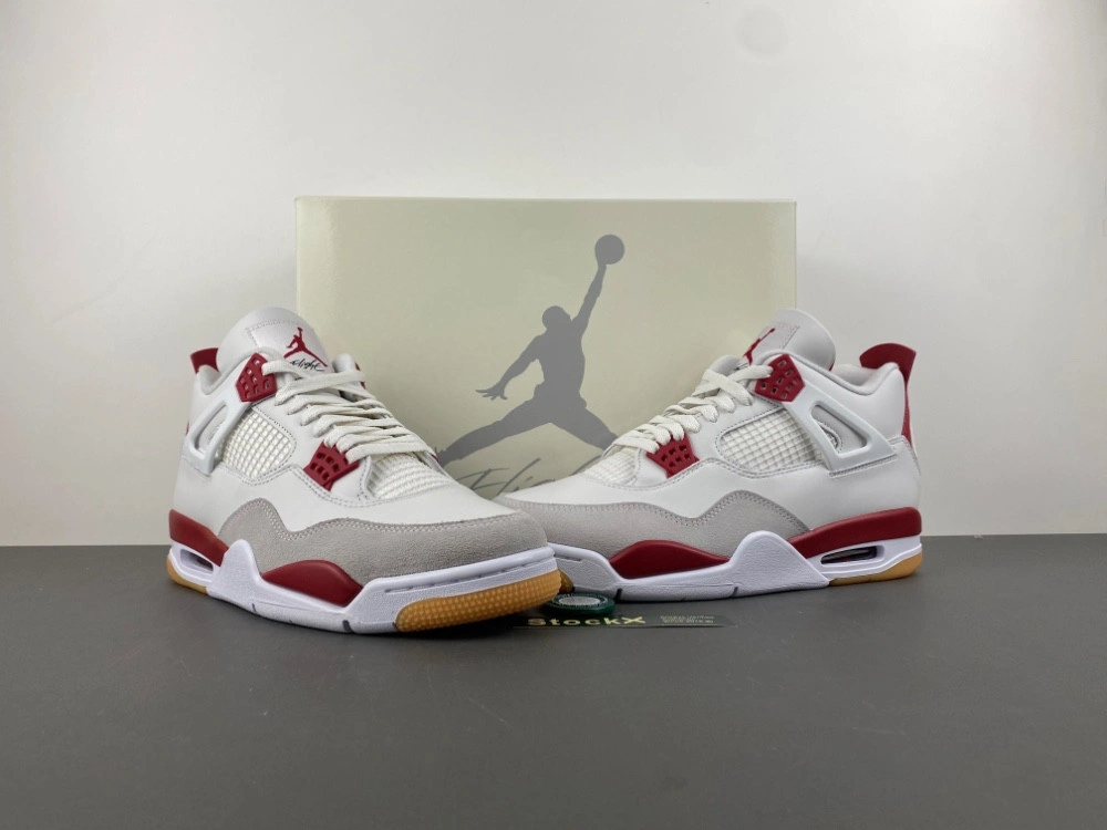 Jordan 4 Retro SB Varsity Red Men's - DR5415-106