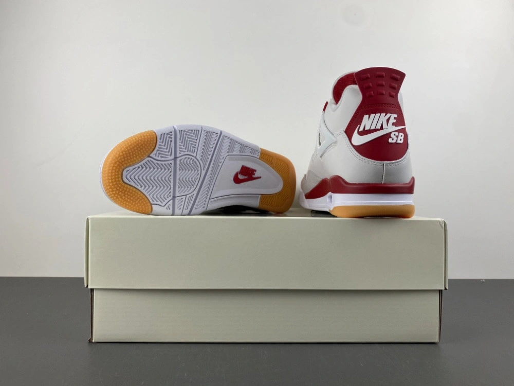 Jordan 4 Retro SB Varsity Red Men's - DR5415-106