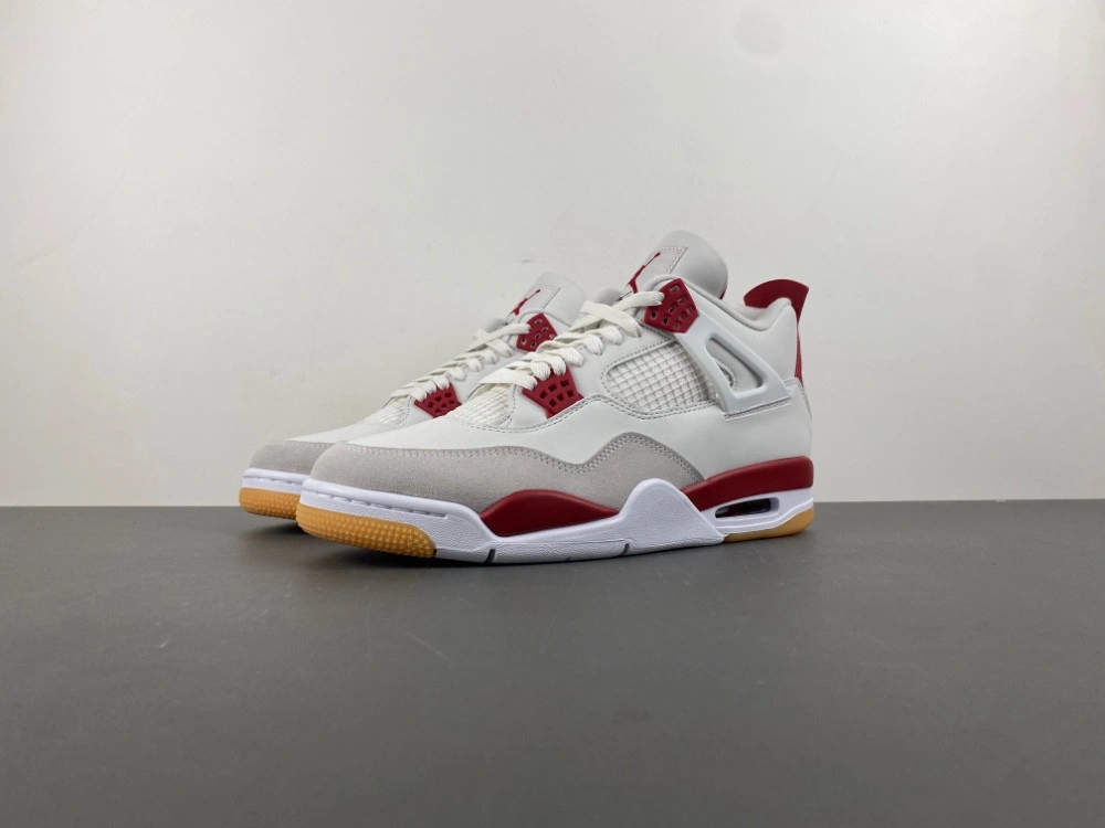 Jordan 4 Retro SB Varsity Red Men's - DR5415-106