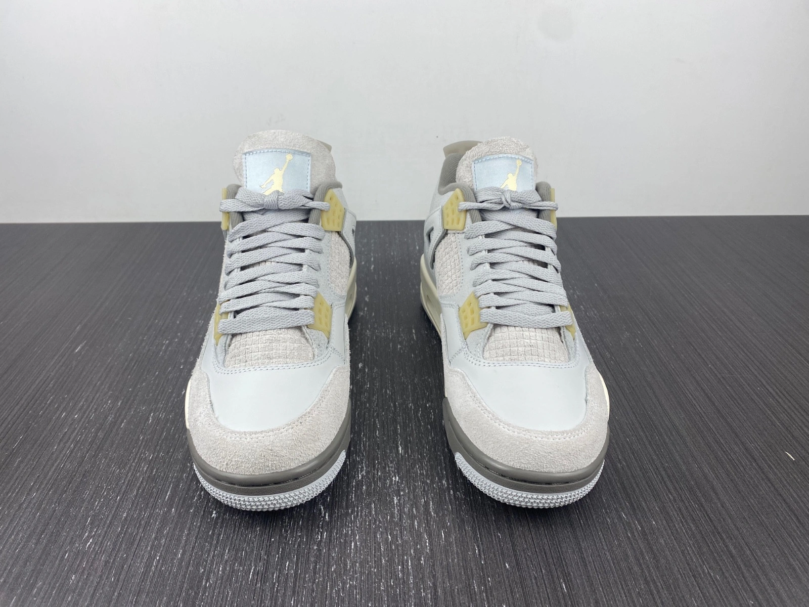 Jordan 4 Retro SE Craft Photon Dust - DV3742-021