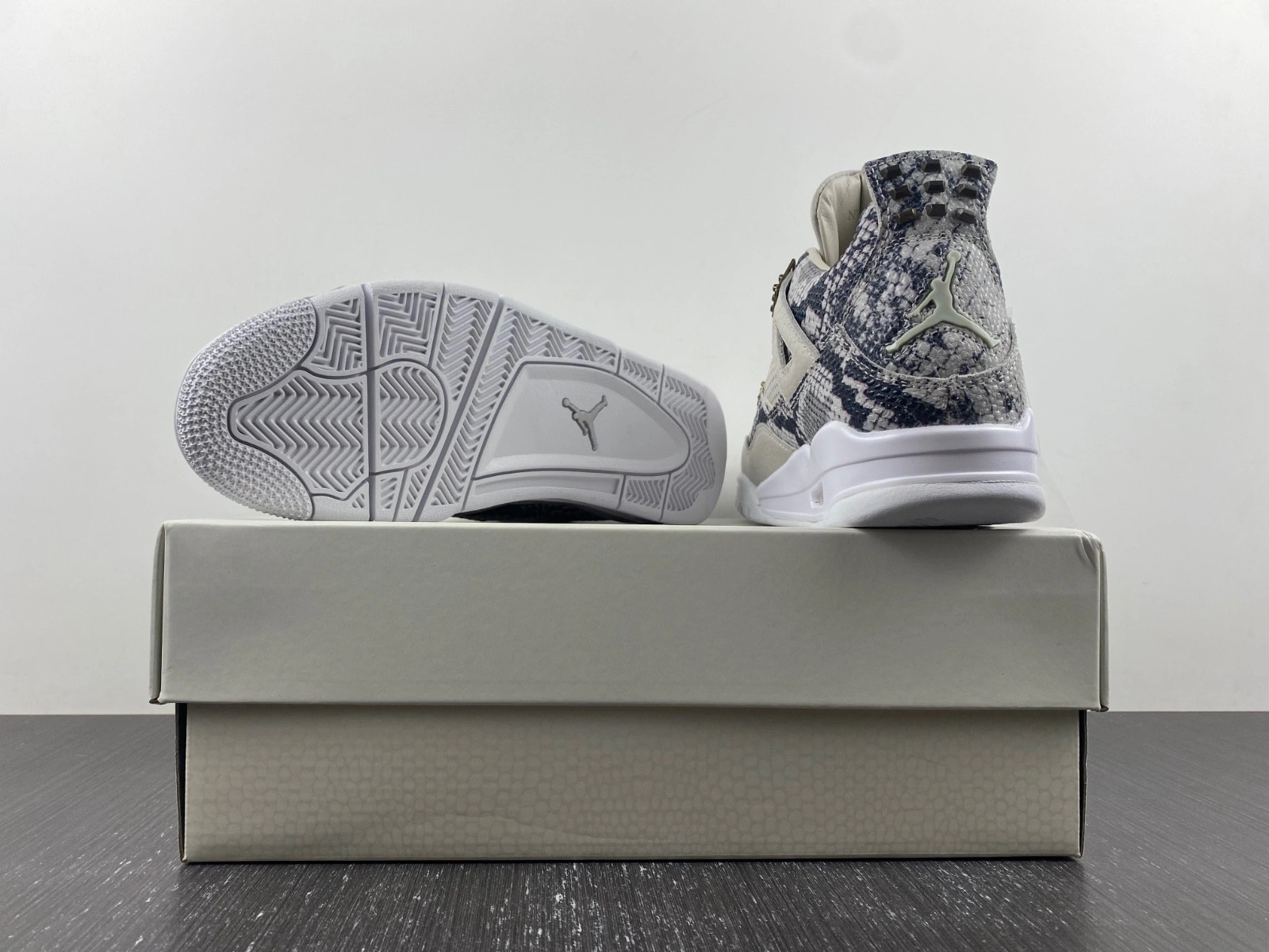 Jordan 4 Retro Snakeskin - 819139-030