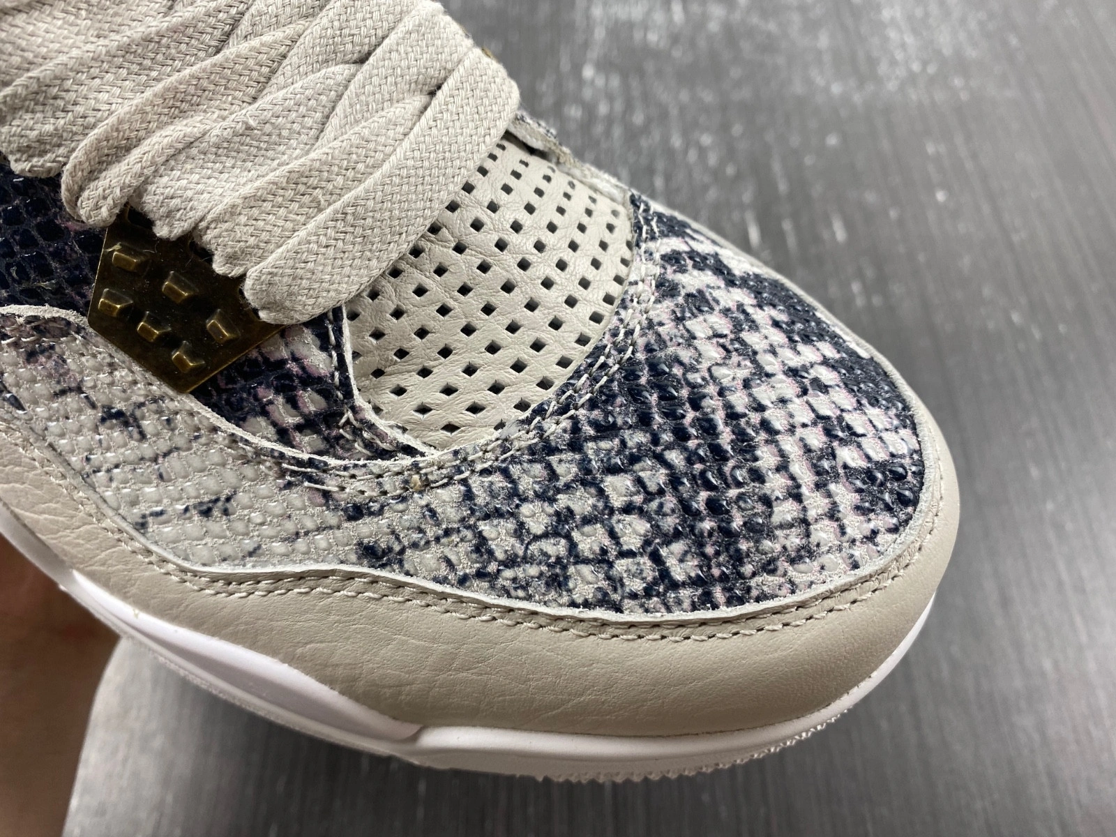 Jordan 4 Retro Snakeskin - 819139-030