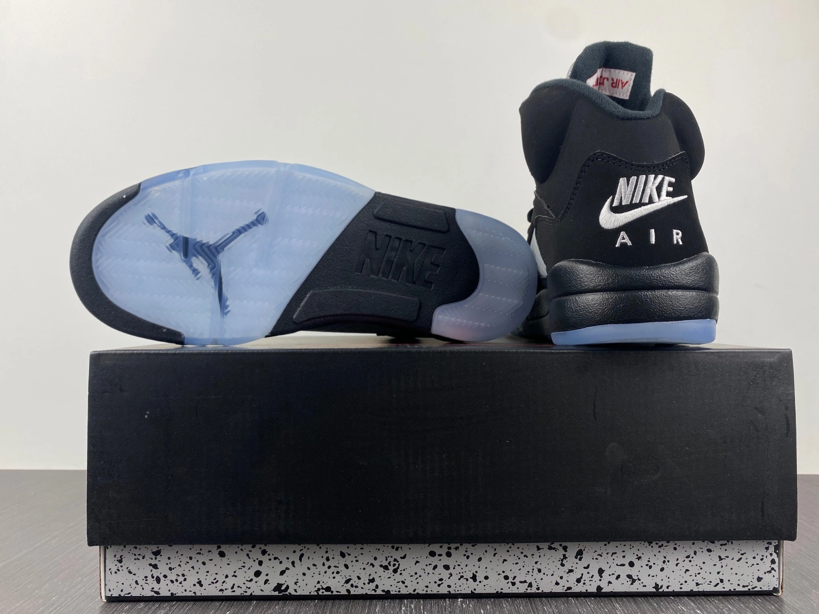 Jordan 5 Retro Black Metallic (2016) - 845035-003