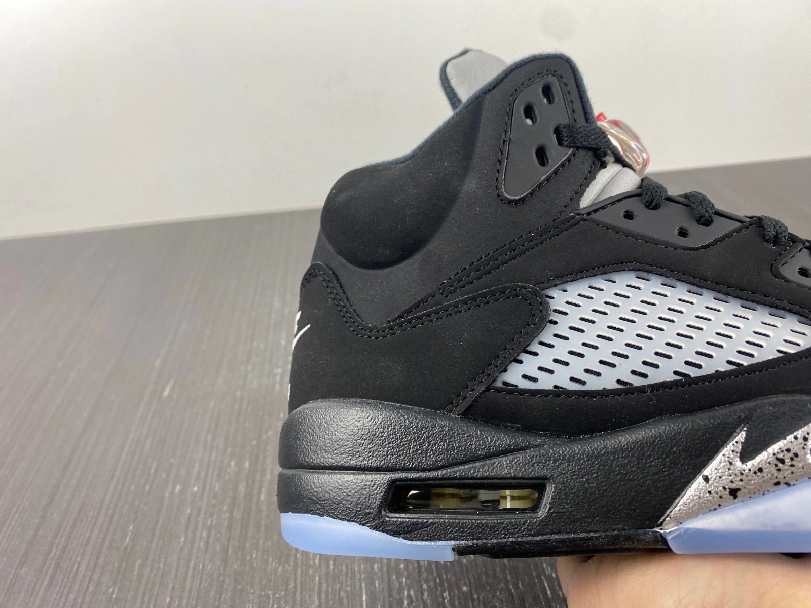 Jordan 5 Retro Black Metallic (2016) - 845035-003