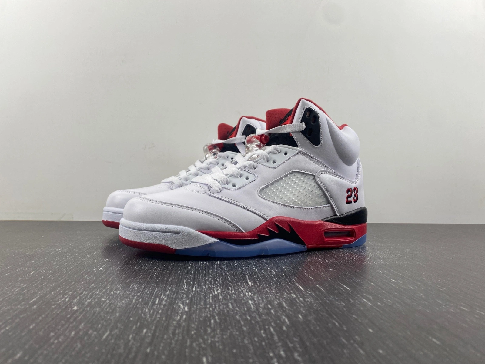 Jordan 5 Retro Fire Red Black Tongue (2013) Men's  136027-120