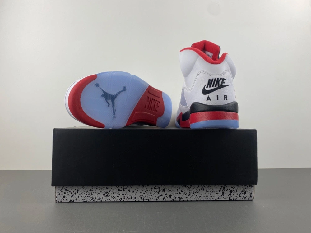 Jordan 5 Retro Fire Red Black Tongue (2025) - HQ7978-101
