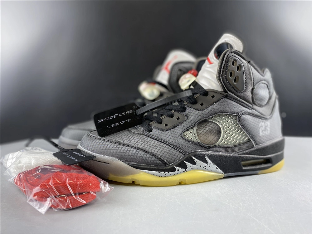 Jordan 5 Retro OWT Black  CT8480-001