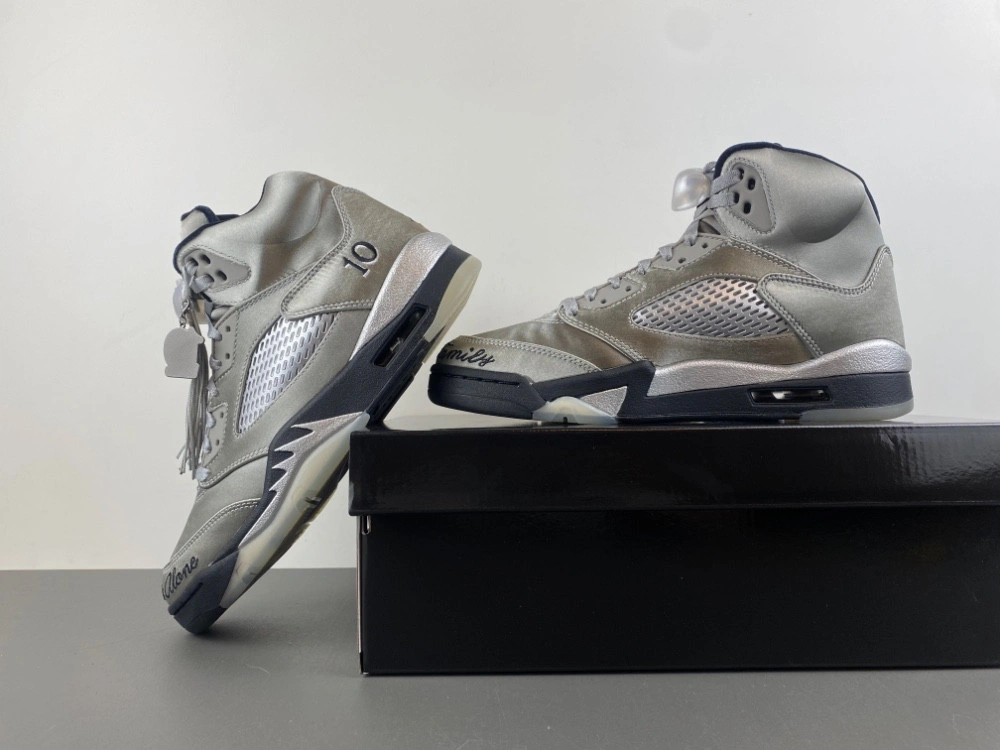 Jordan 5 Retro Wings (2025) (Women's)  IO2038-001