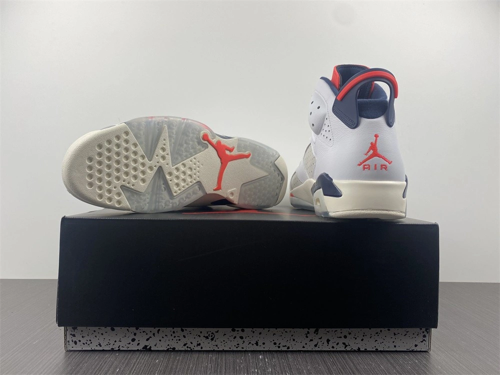 Jordan 6 Retro Tinker - 384664-104