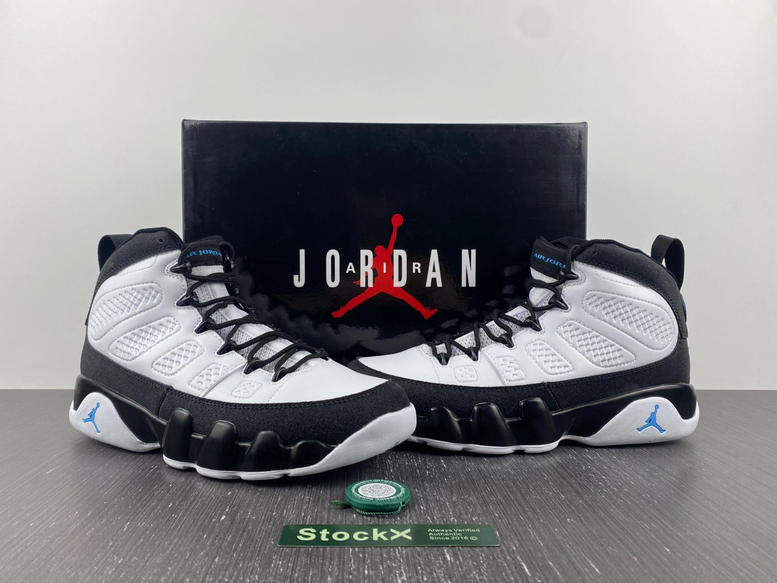 Jordan 9 Retro University Blue - CT8019-140