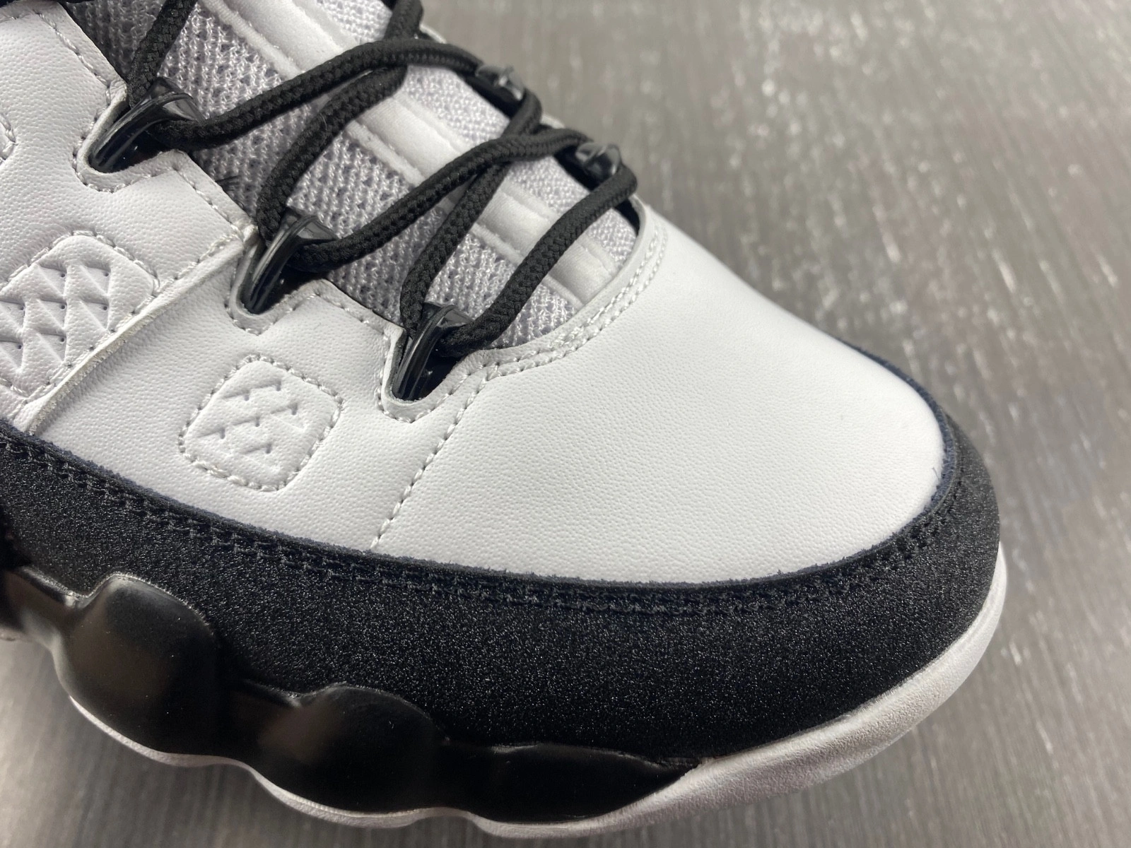 Jordan 9 Retro University Blue - CT8019-140