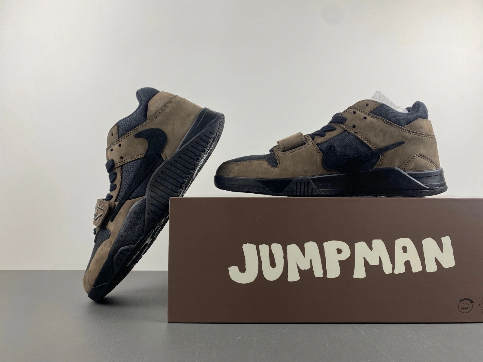 Jordan Jumpman Jack TR Trainer Taupe Haze FZ8117-204