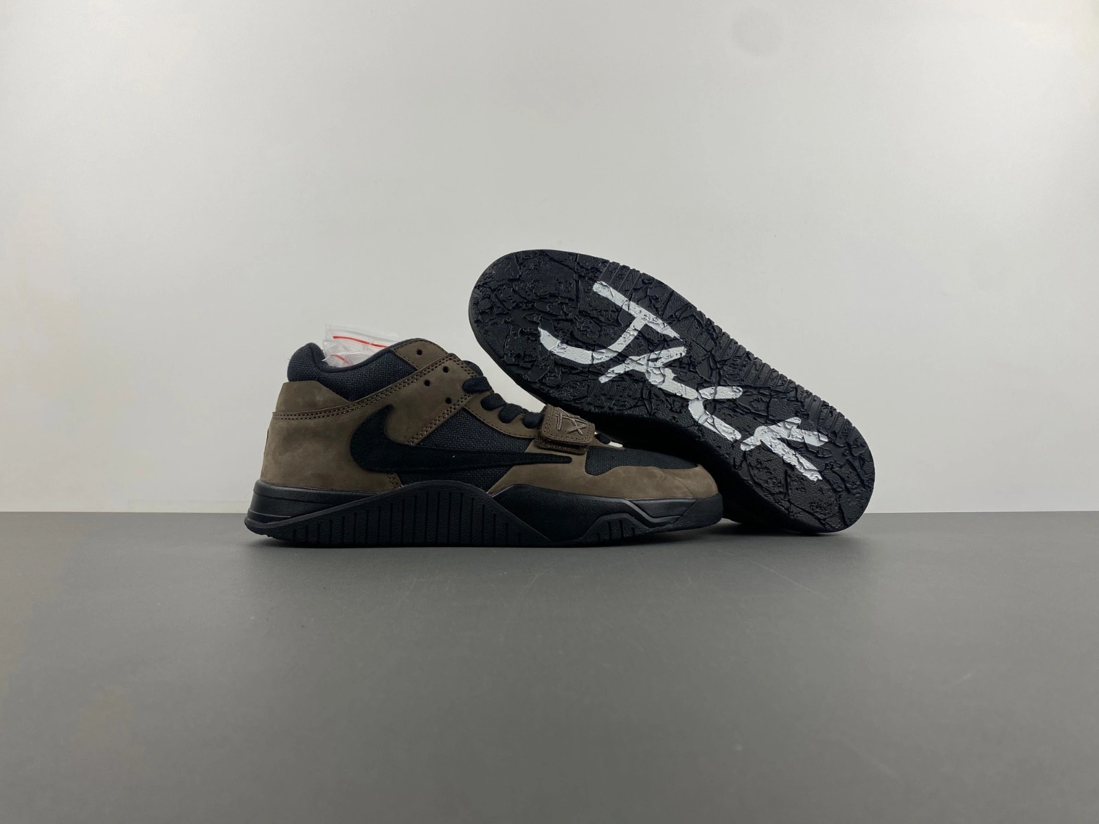 Jordan Jumpman Jack TR Trainer Taupe Haze FZ8117-204