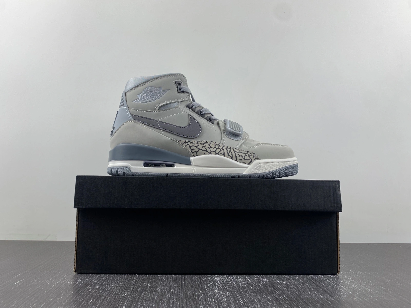 Jordan Legacy 312 Wolf Grey Men's - AV3922-002