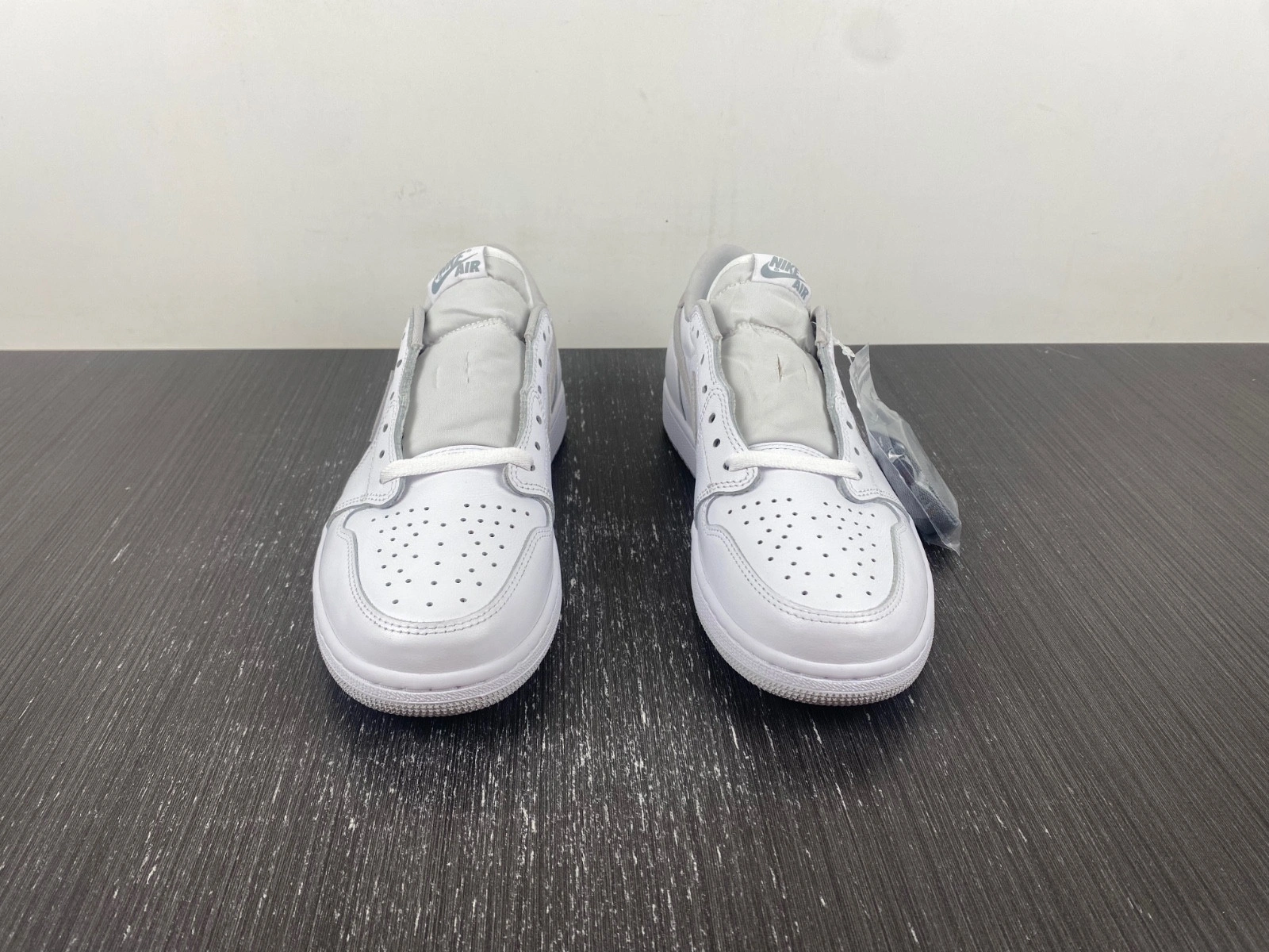 Jordan Mens Air Jordan 1 Low OG CZ0790 100