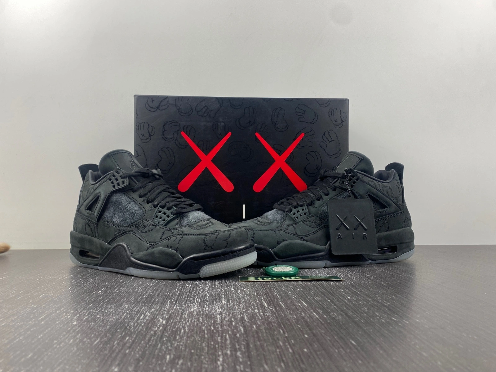 KAWS x Air Jordan 4 Retro 'Black' - 930155 001