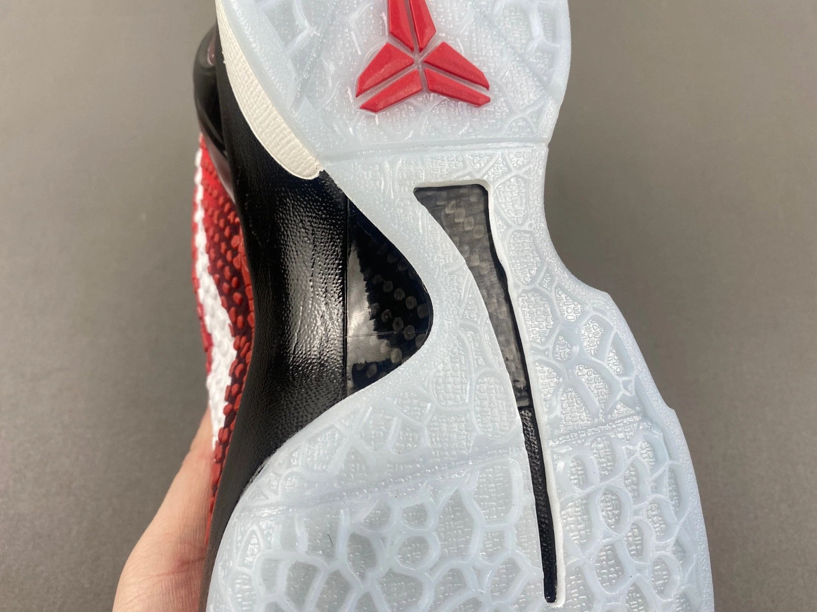 KOBE 6 PROTRO CHALLENGE RED BLACK-WHITE   DH9888-600