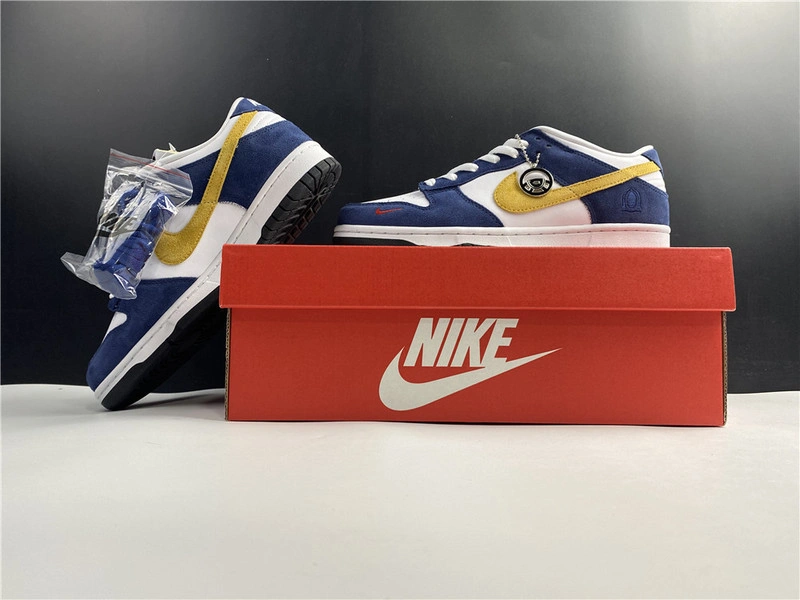 Kasina x Nike Dunk Low  CZ6501-100