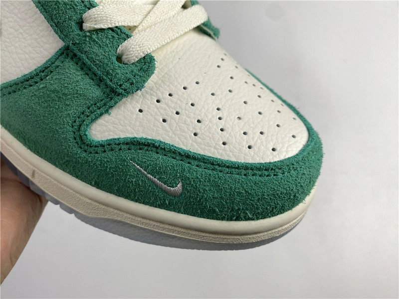 Kasina x Nike Dunk Low  CZ6501-101