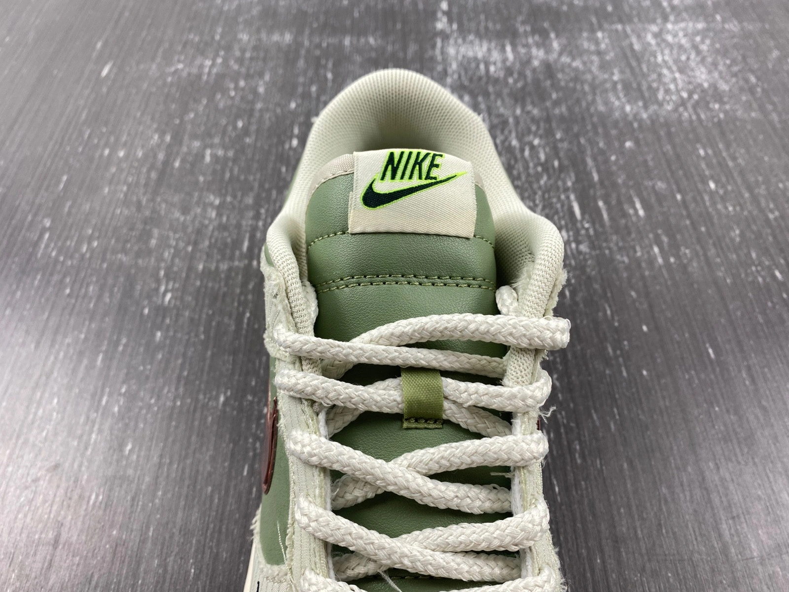 Kyler Murray x Nike Dunk Low 'Be 1 of One' FQ0269‑001