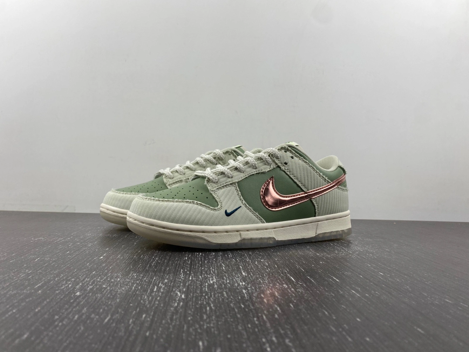Kyler Murray x Nike Dunk Low 'Be 1 of One' FQ0269‑001