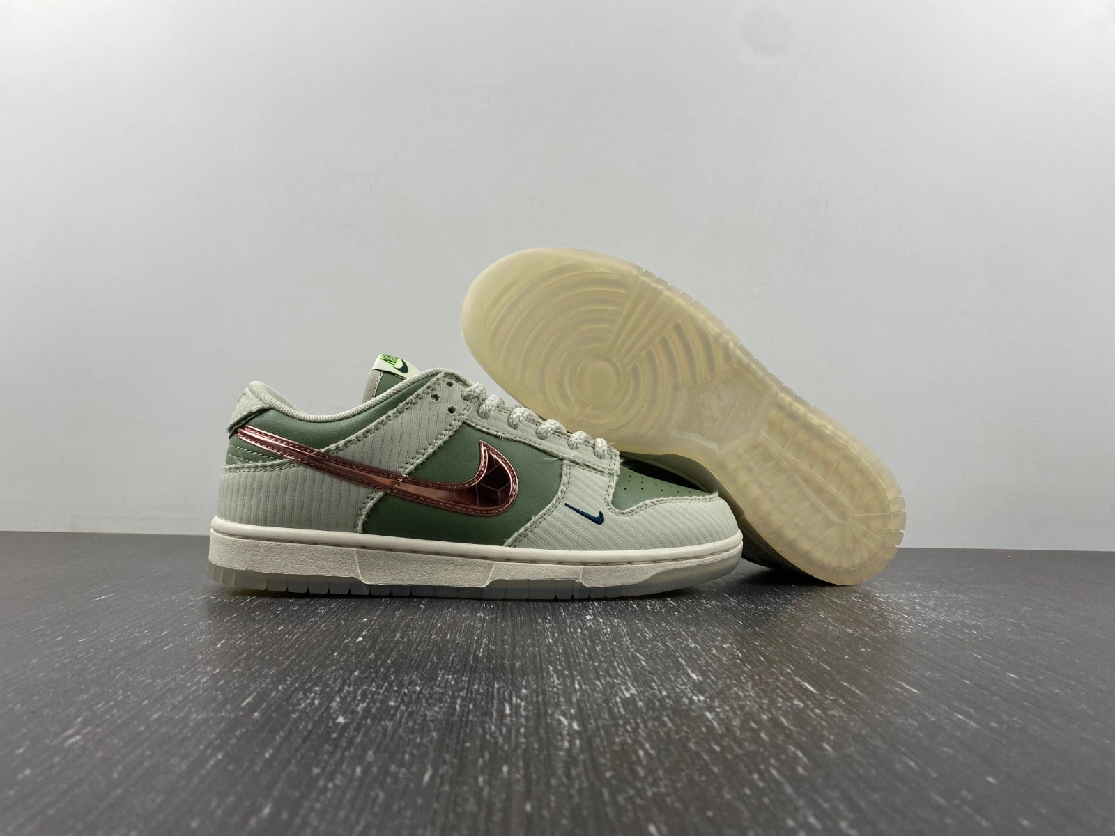 Kyler Murray x Nike Dunk Low 'Be 1 of One' FQ0269‑001