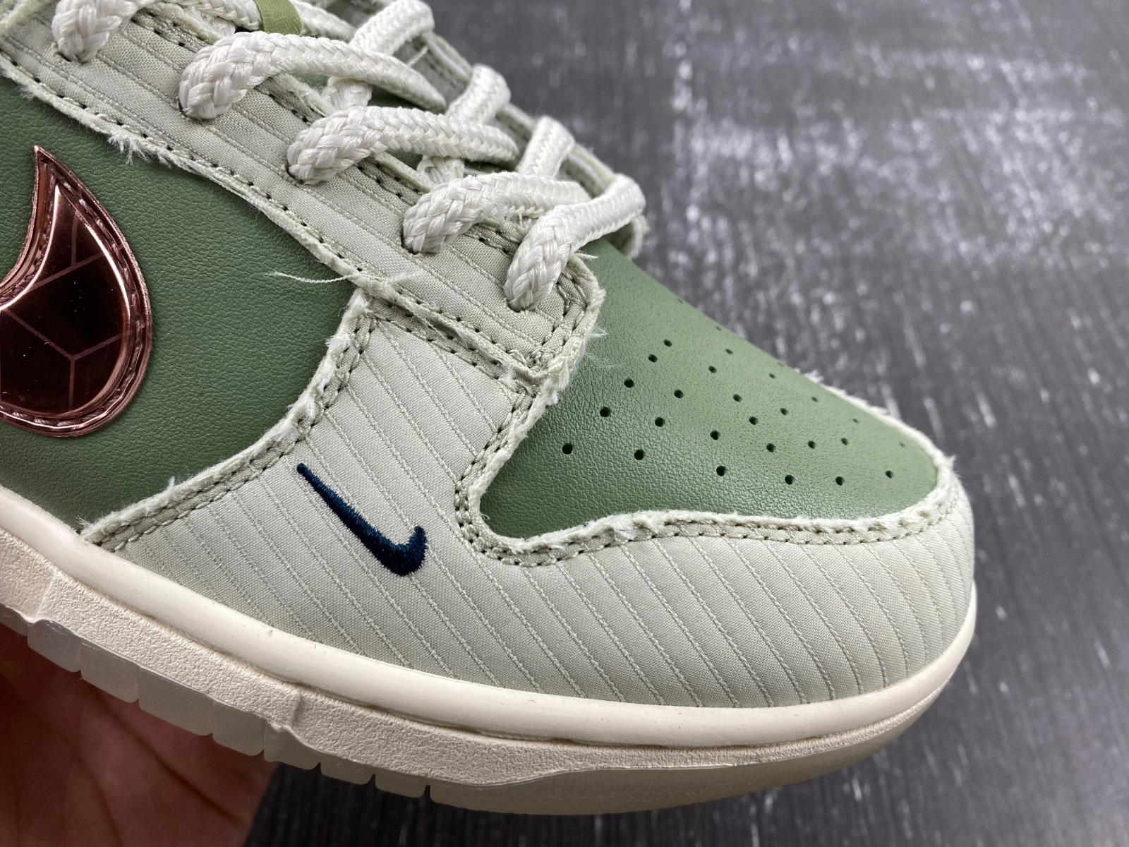 Kyler Murray x Nike Dunk Low 'Be 1 of One' FQ0269‑001