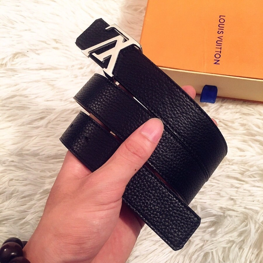 LOUIS VUITTON LV INITIALES 30mm Belt M9521W