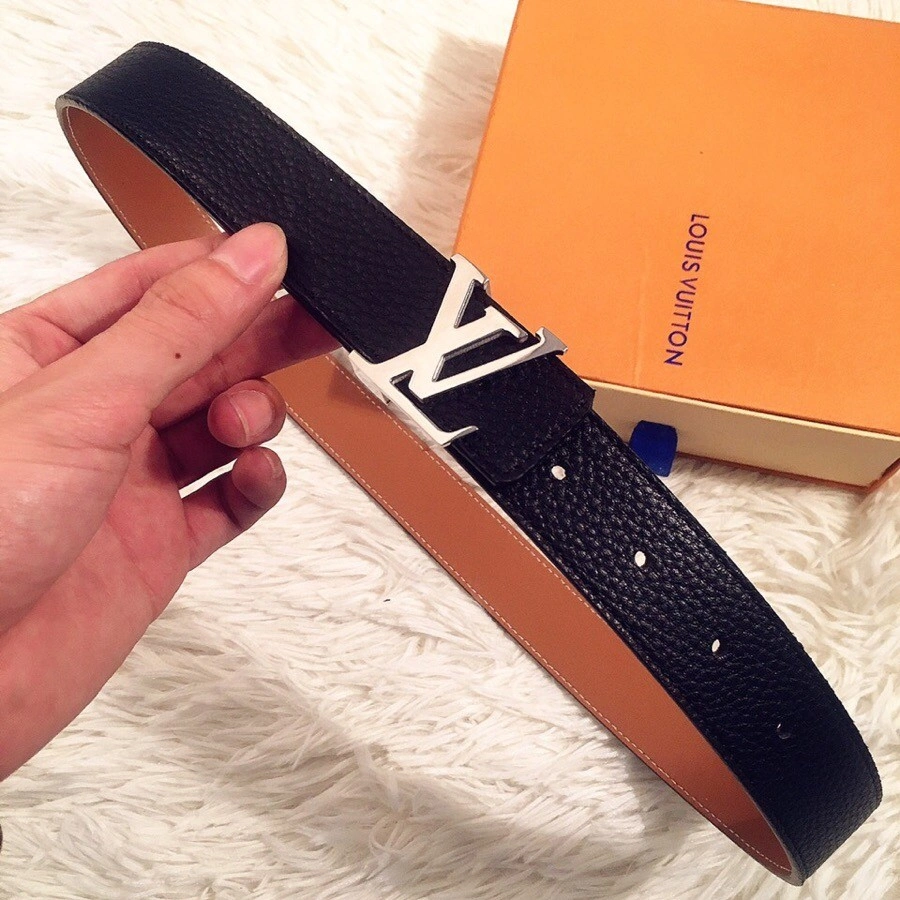 LOUIS VUITTON LV INITIALES 30mm Belt M9521W