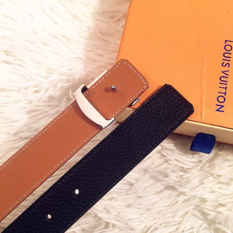 LOUIS VUITTON LV INITIALES 30mm Belt M9521W