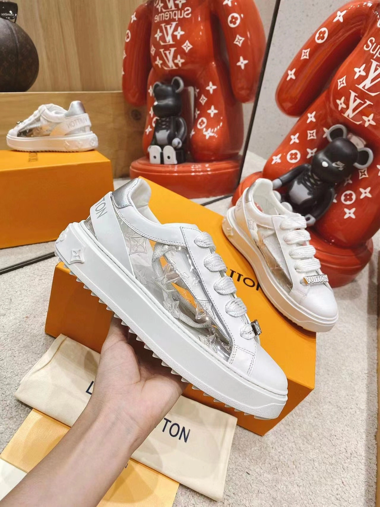 LU  SNEAKER