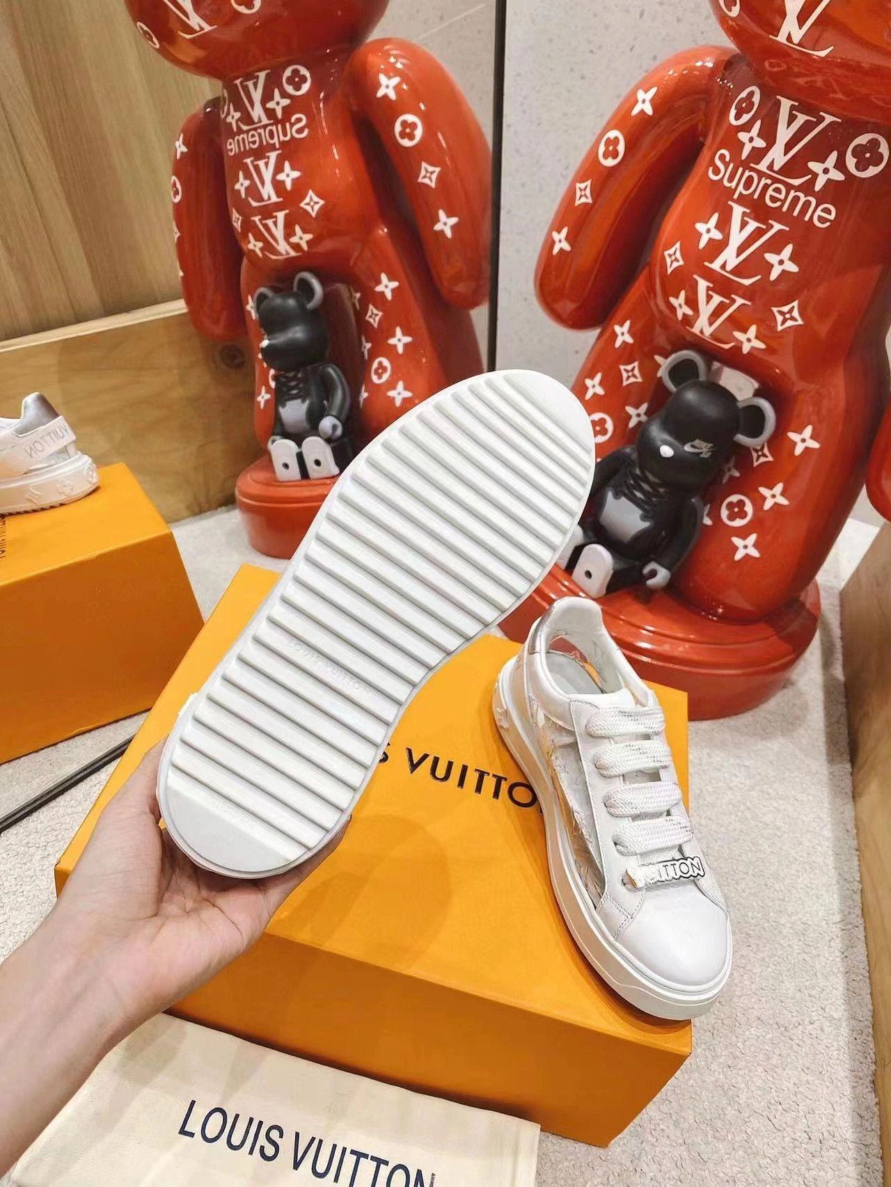 LU  SNEAKER