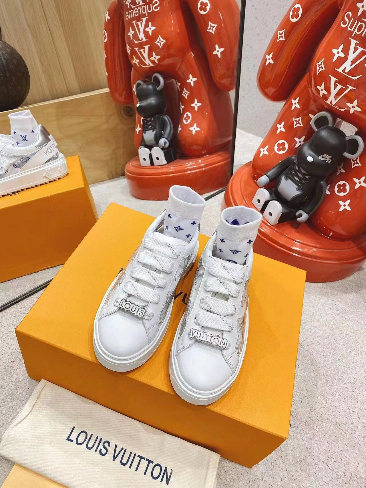 LU  SNEAKER