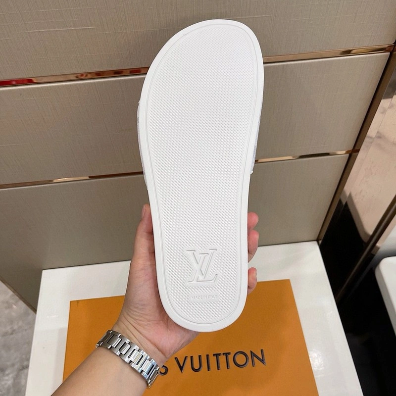 LU  Slide