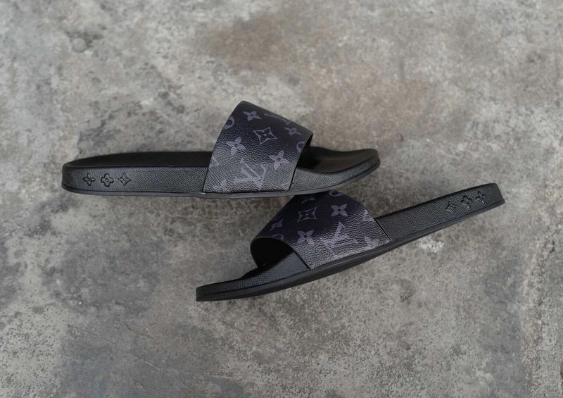 LU  Slide