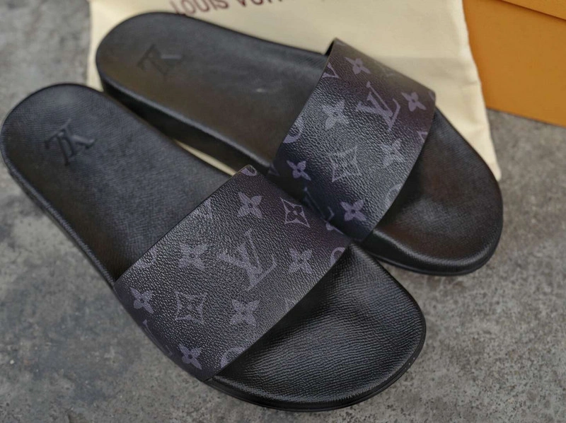 LU  Slide