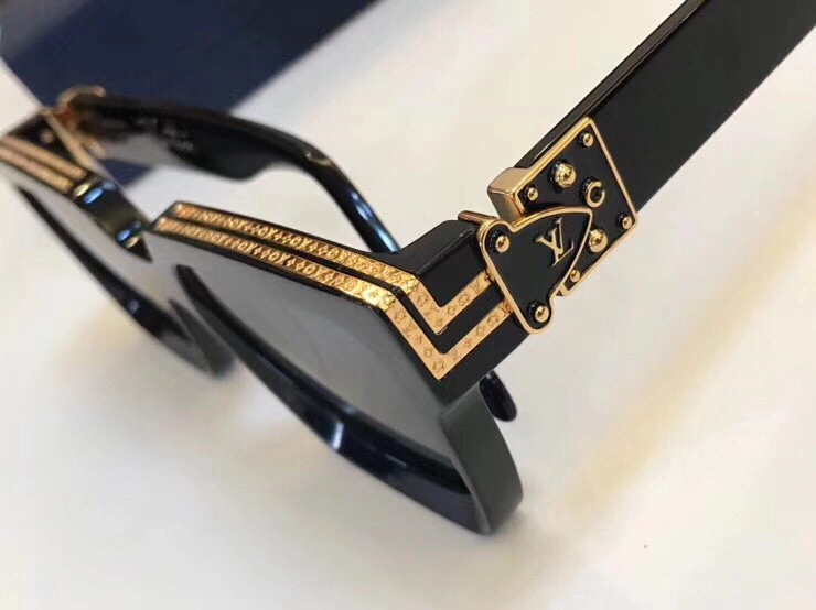 LU Sunglasses